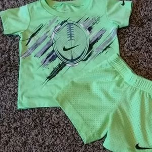 Nike shirt & bottoms set